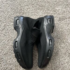 Women's walking shoes, size 7.